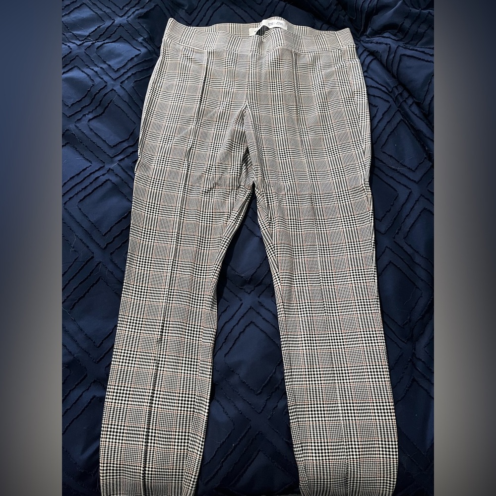 Old Navy High Rise Stevie pants, size L